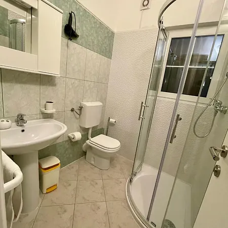 לינה וארוחת בוקר B&b-ld 3*