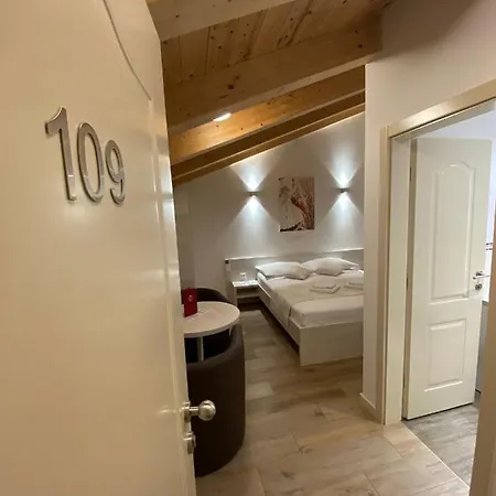 B&b-ld Panzió