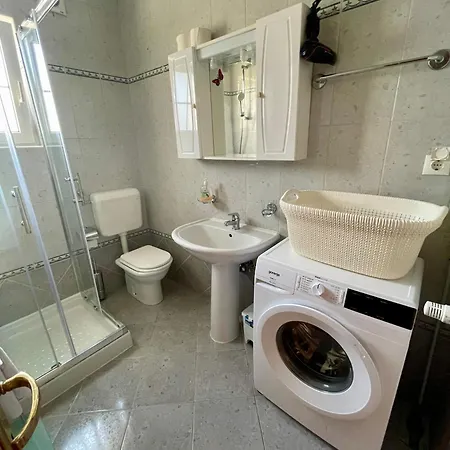B&b-ld Panzió