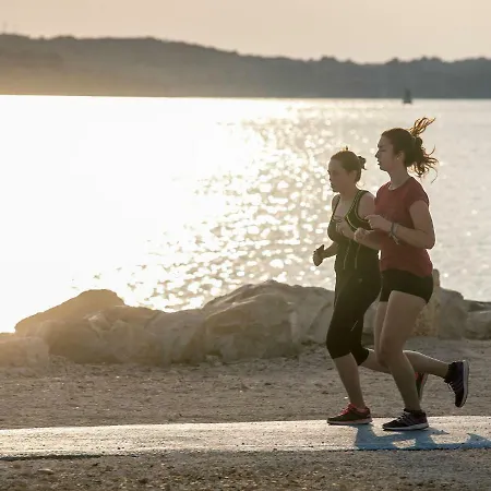 B&b-ld Bed & Breakfast 3*