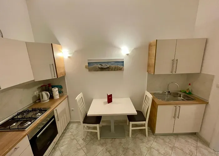 B&b-ld Bed & Breakfast 3*