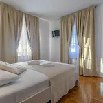 B&b-ld فندق مبيت وإفطار 4*