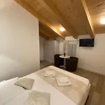 B&b-ld 4*